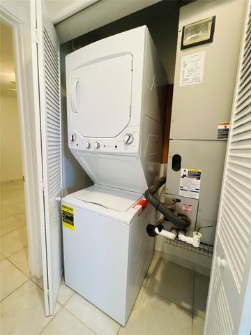 2605 Bay Drive, Pompano Beach, FL 33062