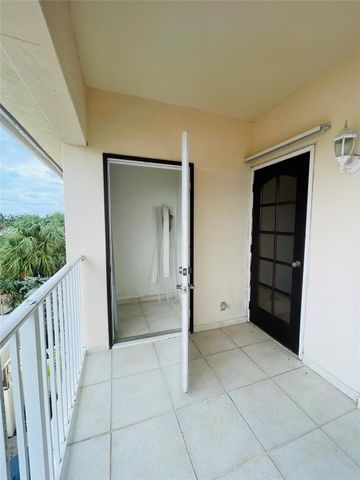 2605 Bay Drive, Pompano Beach, FL 33062