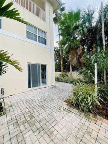 2605 Bay Drive, Pompano Beach, FL 33062