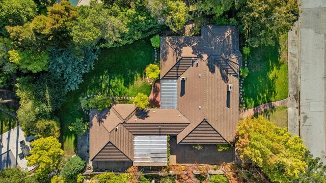1735 Crockett Lane, Hillsborough, CA 94010