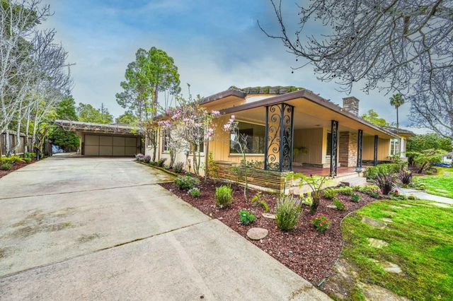 1735 Crockett Lane, Hillsborough, CA 94010