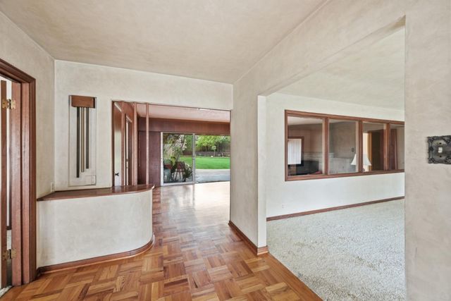 1735 Crockett Lane, Hillsborough, CA 94010