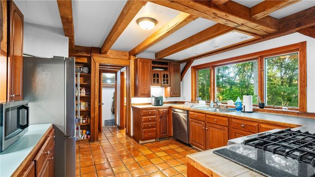 285 Jacob Street, Seekonk, MA 02771