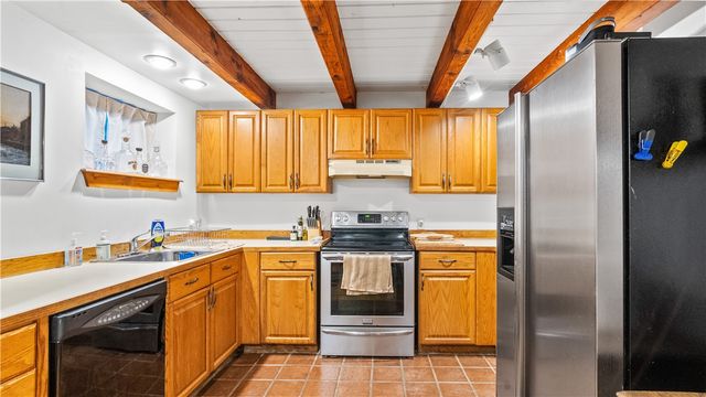 285 Jacob Street, Seekonk, MA 02771