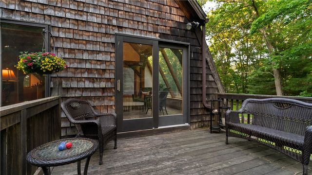 285 Jacob Street, Seekonk, MA 02771