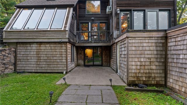 285 Jacob Street, Seekonk, MA 02771