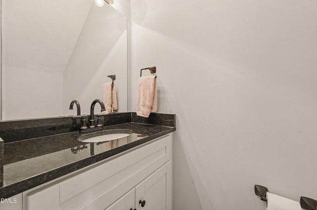 105 Chaucer Court, Carrboro, NC 27510