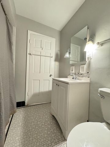 528 N 63rd STREET, Wauwatosa, WI 53213