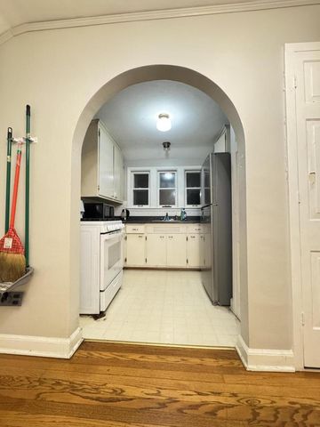 528 N 63rd STREET, Wauwatosa, WI 53213