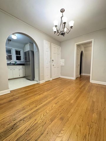 528 N 63rd STREET, Wauwatosa, WI 53213