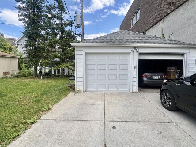 528 N 63rd STREET, Wauwatosa, WI 53213