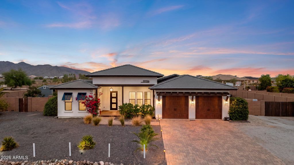 19936 W CAMBRIDGE Avenue, Buckeye, AZ 85396 — exterior