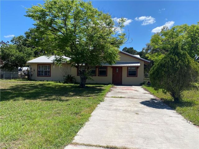 4014 Edgewater CIR, Labelle, FL 33935