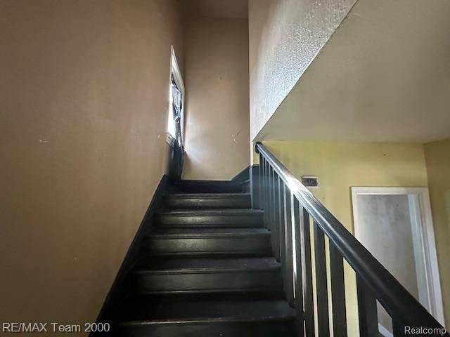 17127 San Juan Dr, Detroit, MI 48221