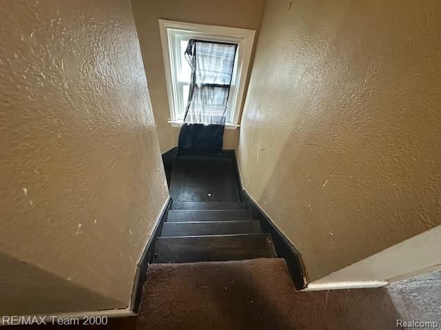 17127 San Juan Dr, Detroit, MI 48221