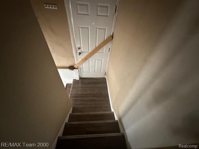 17127 San Juan Dr, Detroit, MI 48221