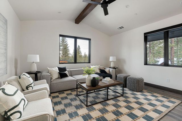 9400 Heartwood Drive, Truckee, CA 96161