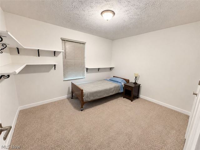 168 Eagle Circle, Amherst, OH 44001