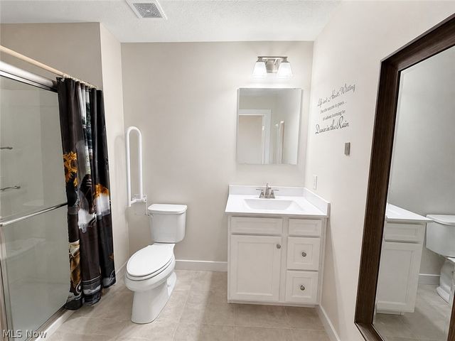 168 Eagle Circle, Amherst, OH 44001