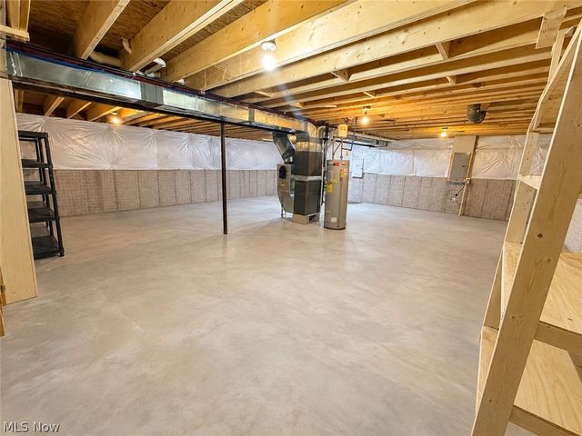 168 Eagle Circle, Amherst, OH 44001
