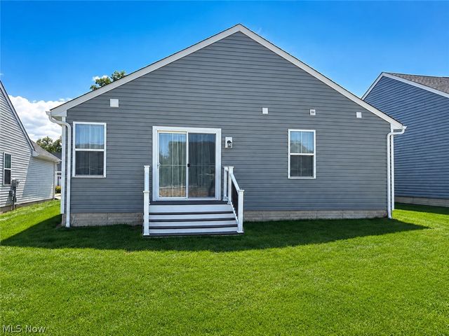 168 Eagle Circle, Amherst, OH 44001