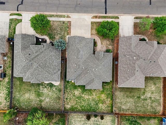 16105 Bravado Place, Edmond, OK 73013