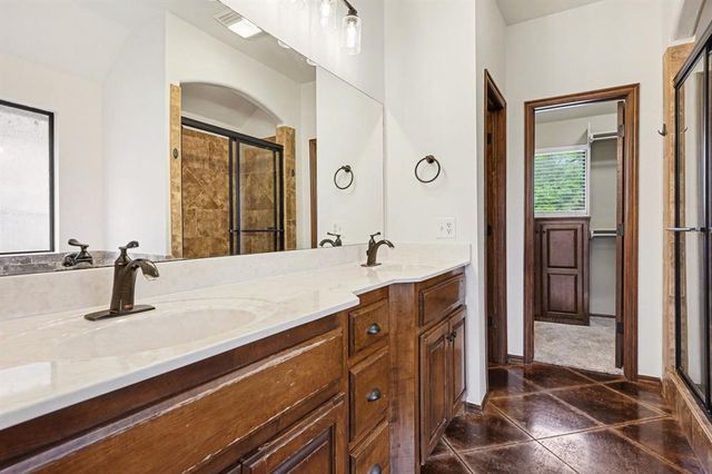 16105 Bravado Place, Edmond, OK 73013