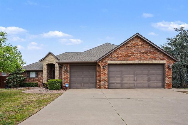 16105 Bravado Place, Edmond, OK 73013