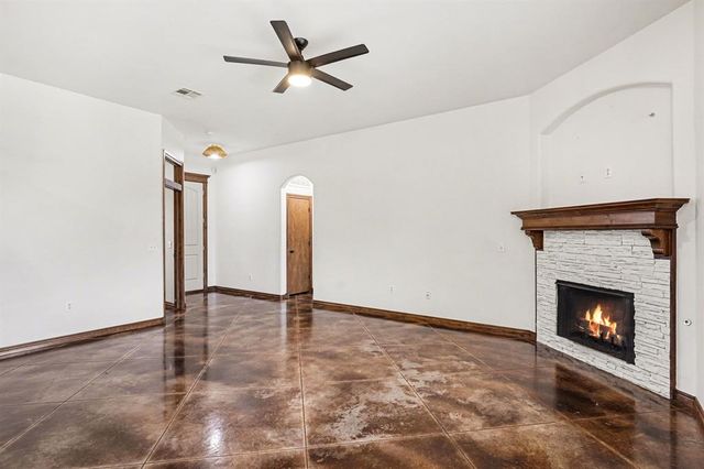 16105 Bravado Place, Edmond, OK 73013