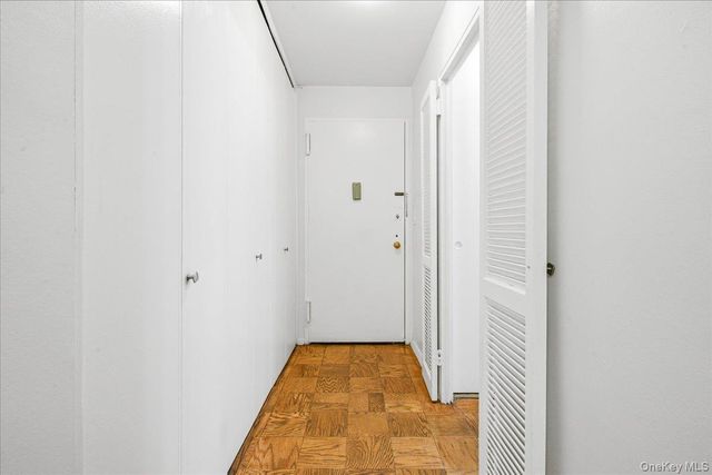 70-25 Yellowstone Boulevard 4B, Forest Hills, NY 11375