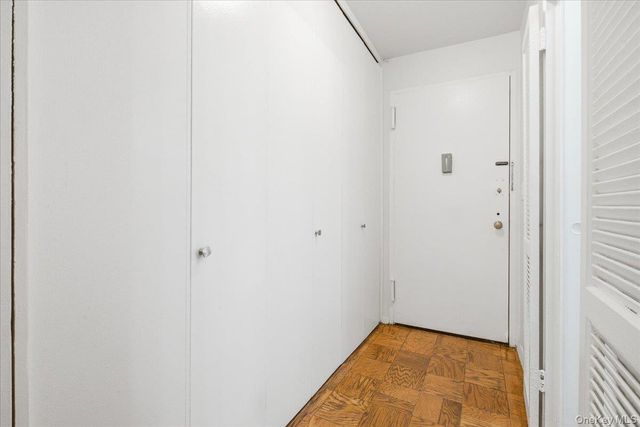 70-25 Yellowstone Boulevard 4B, Forest Hills, NY 11375