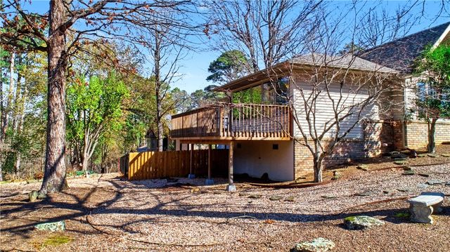 6 Banbury Lane, Bella Vista, AR 72714