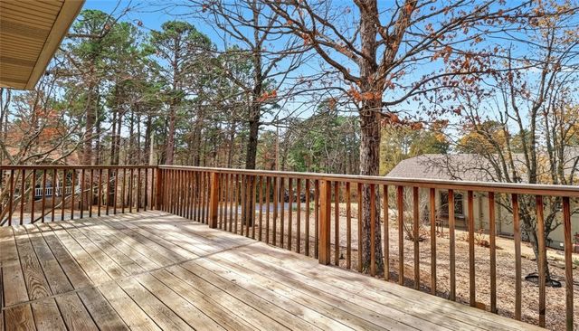 6 Banbury Lane, Bella Vista, AR 72714
