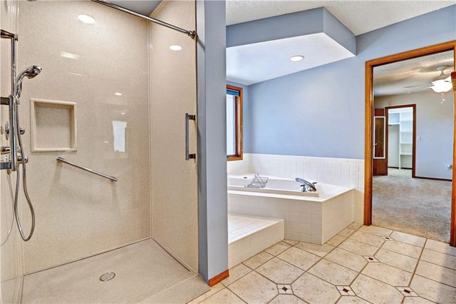 6 Banbury Lane, Bella Vista, AR 72714