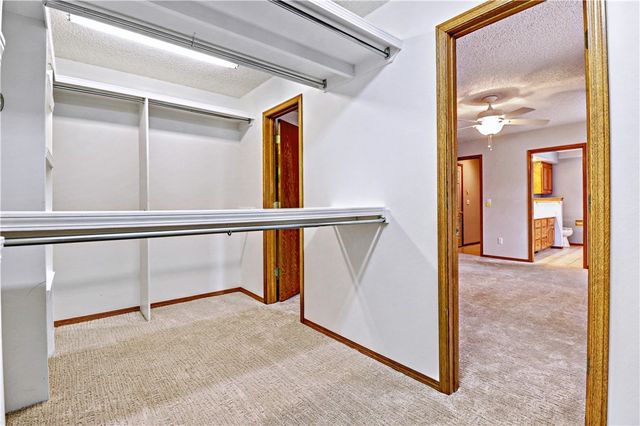 6 Banbury Lane, Bella Vista, AR 72714