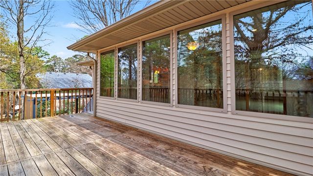 6 Banbury Lane, Bella Vista, AR 72714