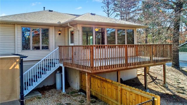 6 Banbury Lane, Bella Vista, AR 72714