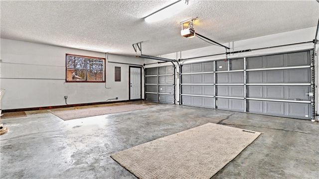 6 Banbury Lane, Bella Vista, AR 72714