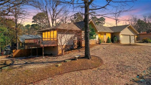 6 Banbury Lane, Bella Vista, AR 72714