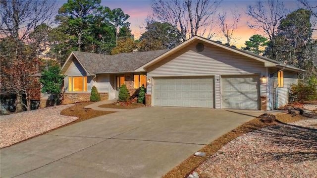 6 Banbury Lane, Bella Vista, AR 72714