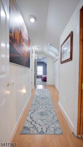 17 Main St, Lebanon Boro, NJ 08833