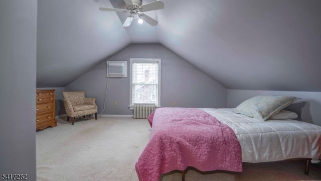 17 Main St, Lebanon Boro, NJ 08833