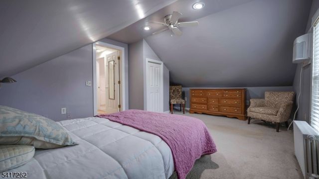 17 Main St, Lebanon Boro, NJ 08833