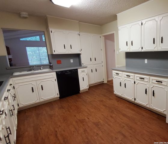 9349 BLAZING STAR, Garden Ridge, TX 78266