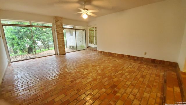 9349 BLAZING STAR, Garden Ridge, TX 78266