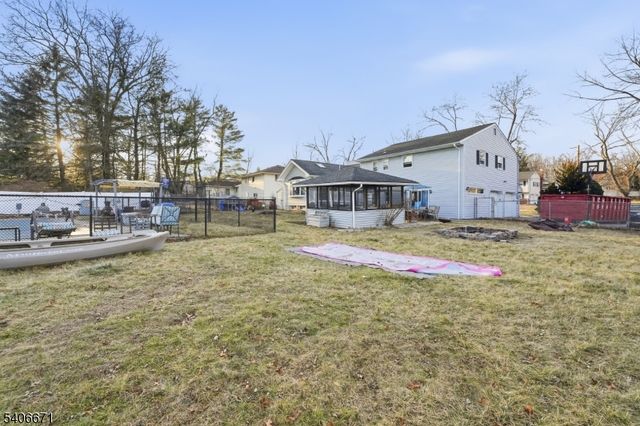 15 Ridge Rd, Parsippany-troy Hills Twp., NJ 07054