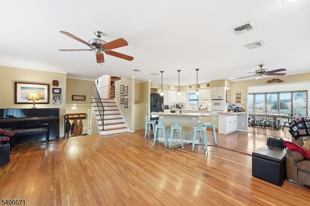 15 Ridge Rd, Parsippany-troy Hills Twp., NJ 07054