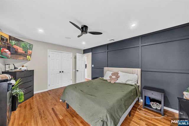 42 Donnalin Place, Clifton, NJ 07013