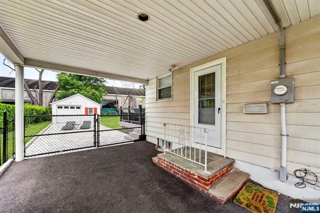 42 Donnalin Place, Clifton, NJ 07013