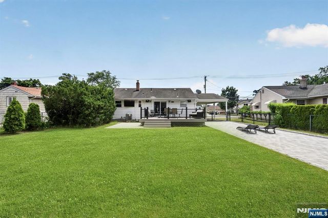 42 Donnalin Place, Clifton, NJ 07013